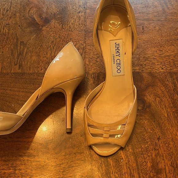 Jimmy Choo Nude Heels - Picture 2 of 6